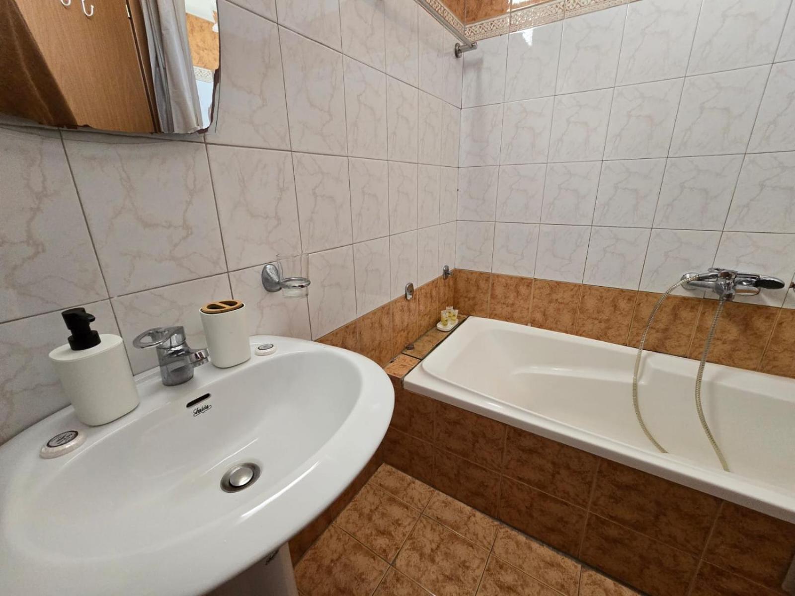 Maria Beach Apartement In Korinth! Экстерьер фото
